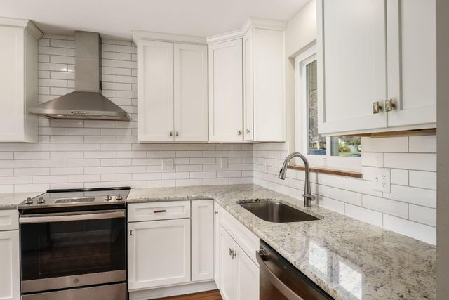 1767 Riverhill Road, Upper Arlington, OH 43221