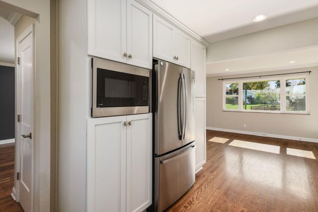 1767 Riverhill Road, Upper Arlington, OH 43221