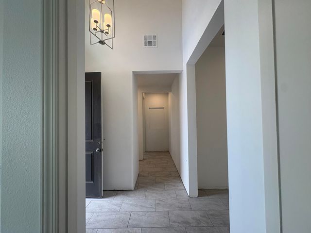 6037 Hardin Drive SE, Albuquerque, NM 87106