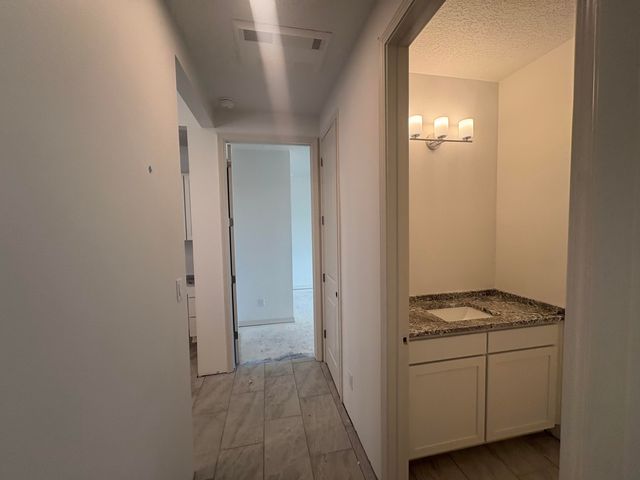 6037 Hardin Drive SE, Albuquerque, NM 87106