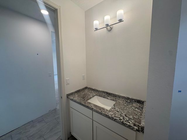 6037 Hardin Drive SE, Albuquerque, NM 87106