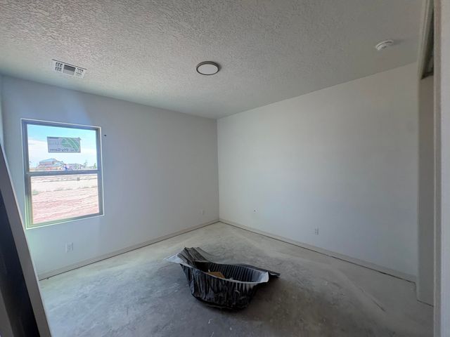 6037 Hardin Drive SE, Albuquerque, NM 87106