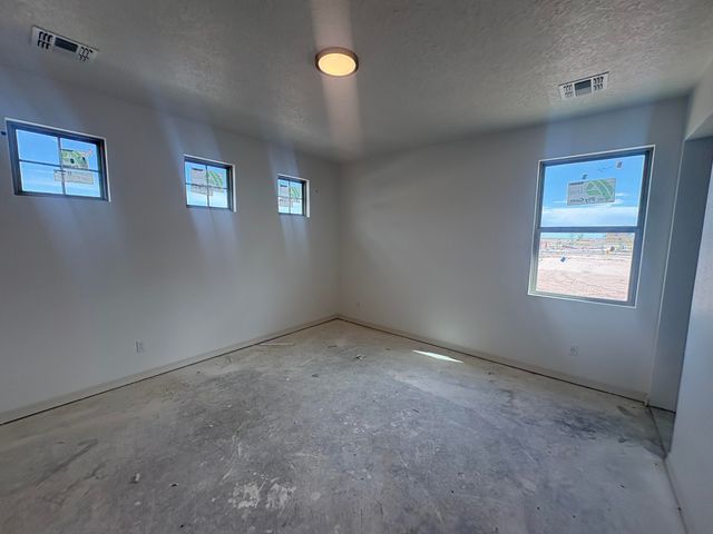 6037 Hardin Drive SE, Albuquerque, NM 87106