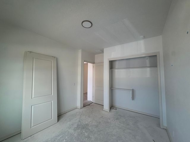 6037 Hardin Drive SE, Albuquerque, NM 87106