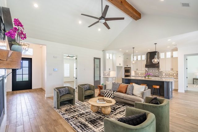 7404 E County Rd 112, Midland, TX 79706