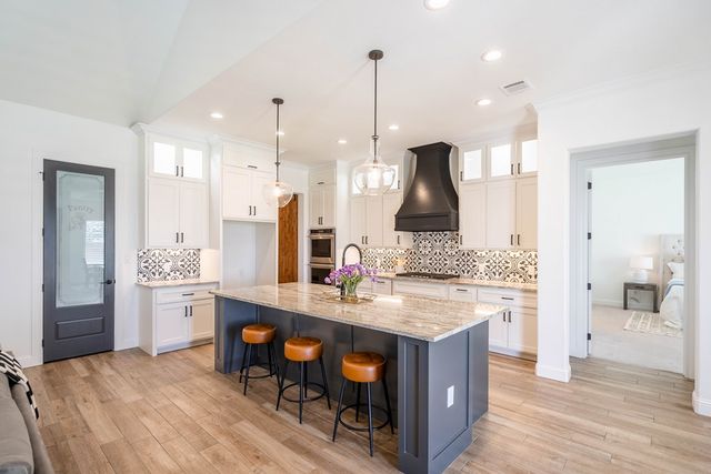 7404 E County Rd 112, Midland, TX 79706