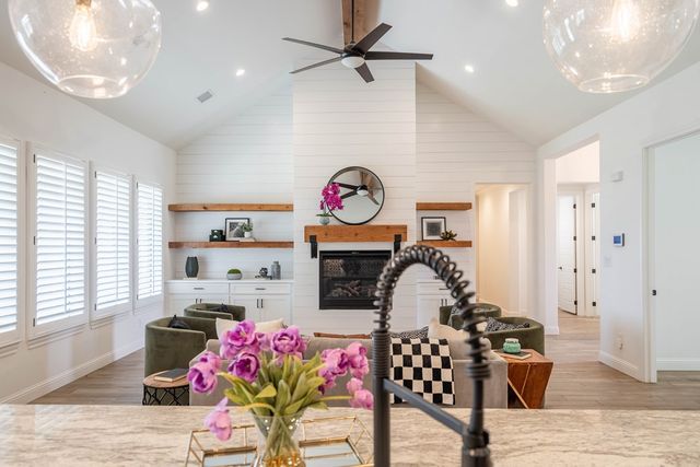 7404 E County Rd 112, Midland, TX 79706