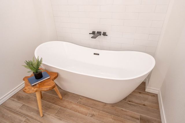 7404 E County Rd 112, Midland, TX 79706