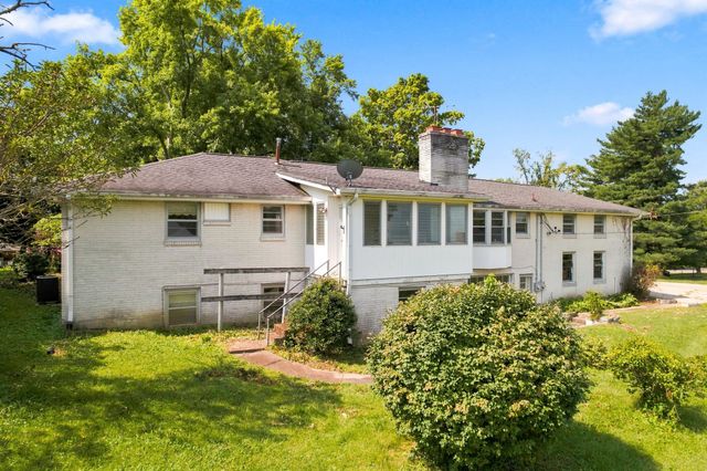 13936 Betts Rd, Goodlettsville, TN 37072
