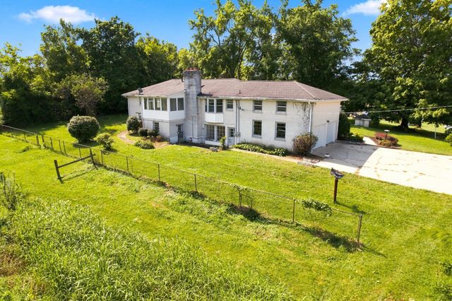 13936 Betts Rd, Goodlettsville, TN 37072
