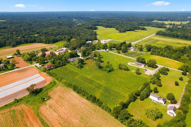 13936 Betts Rd, Goodlettsville, TN 37072