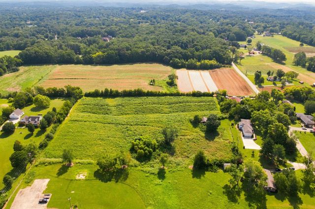 13936 Betts Rd, Goodlettsville, TN 37072