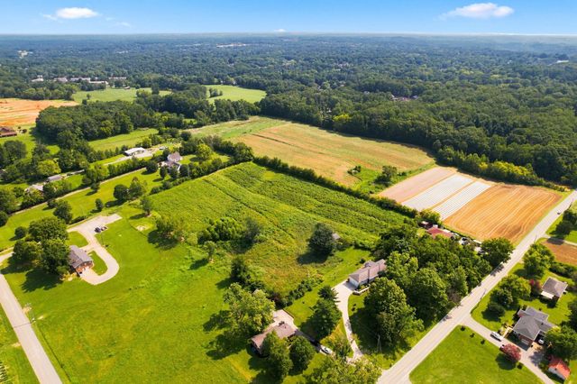 13936 Betts Rd, Goodlettsville, TN 37072