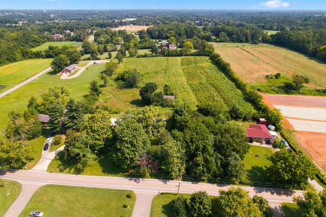 13936 Betts Rd, Goodlettsville, TN 37072