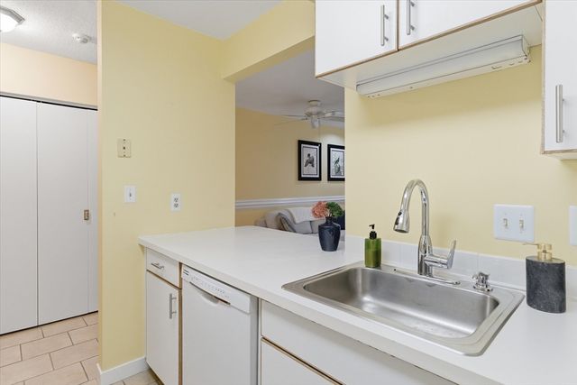 100 Rosemary Way 231, Needham, MA 02494