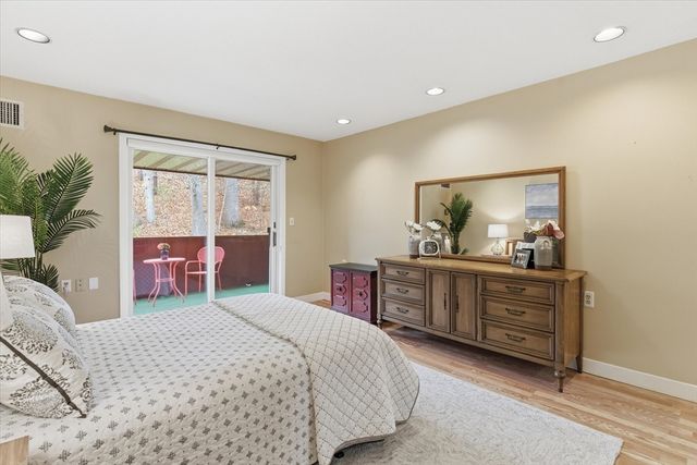 100 Rosemary Way 231, Needham, MA 02494