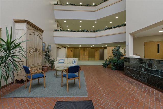 100 Rosemary Way 231, Needham, MA 02494