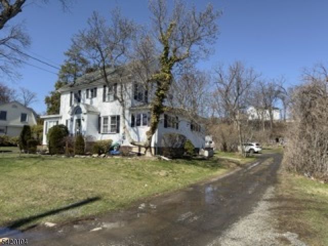 91 Minnisink Rd, Totowa Boro, NJ 07512