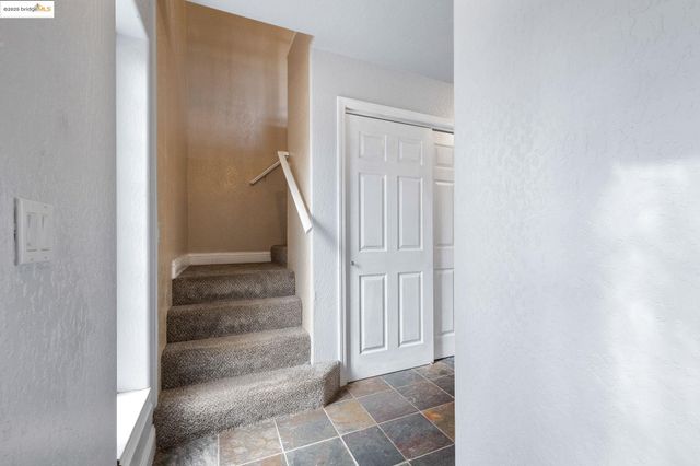 22464 N Tuolumne Rd, Twain Harte, CA 95383