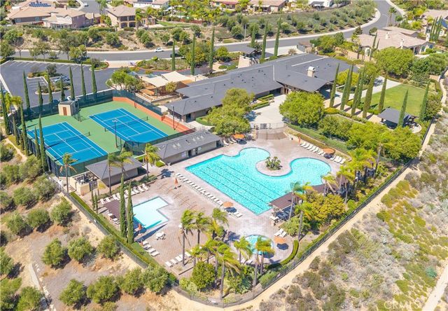 45000 Vine Cliff, Temecula, CA 92592