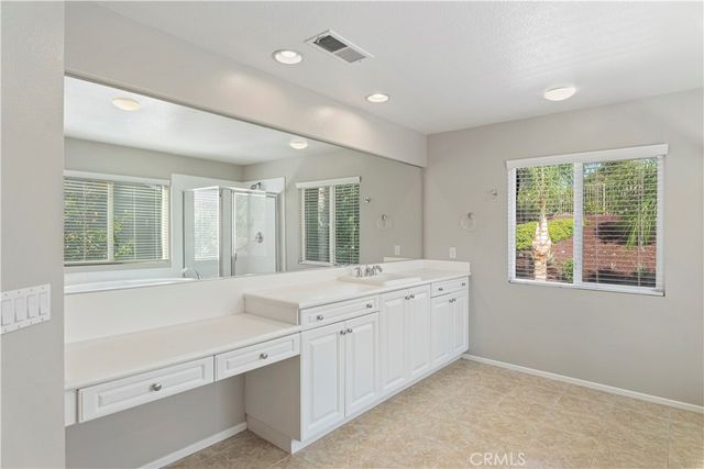45000 Vine Cliff, Temecula, CA 92592