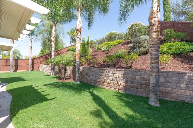 45000 Vine Cliff, Temecula, CA 92592