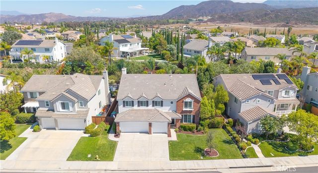 45000 Vine Cliff, Temecula, CA 92592