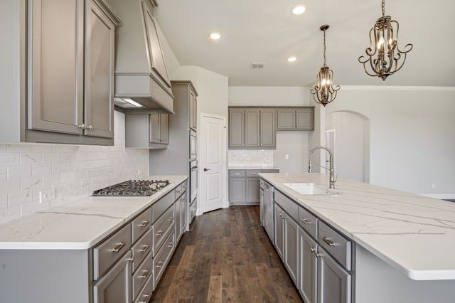 1038 Mickelson Drive, Granbury, TX 76048