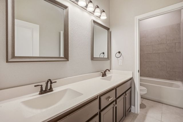 1038 Mickelson Drive, Granbury, TX 76048