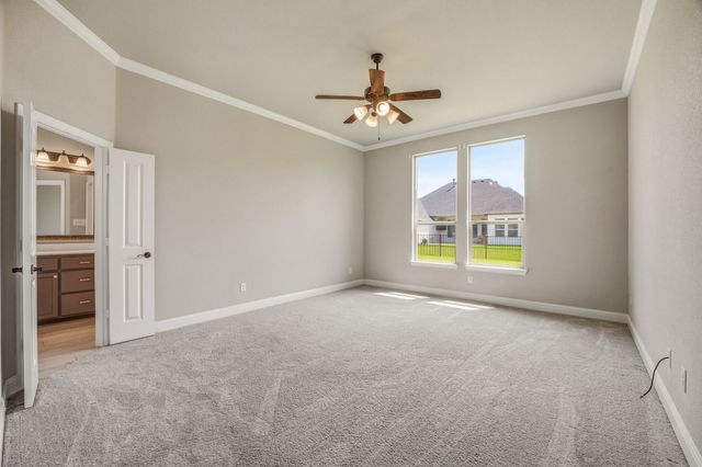 1038 Mickelson Drive, Granbury, TX 76048