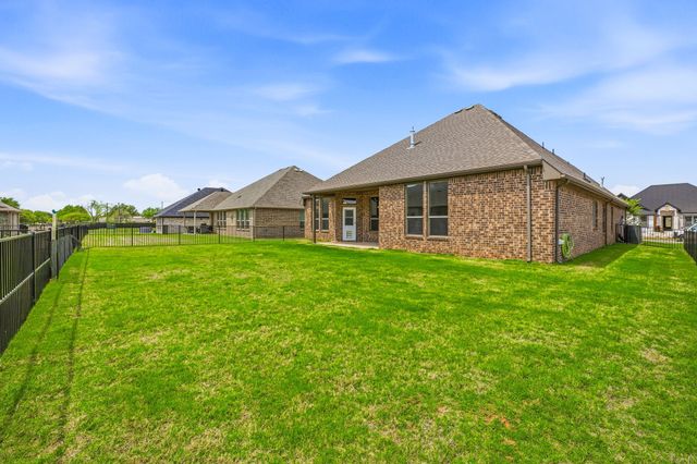 1038 Mickelson Drive, Granbury, TX 76048