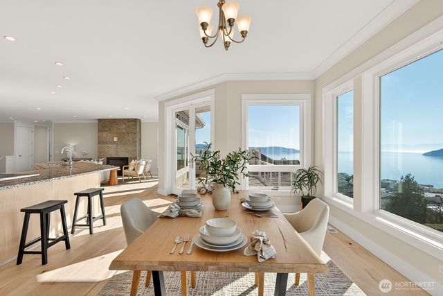 2402 Highland Drive, Anacortes, WA 98221