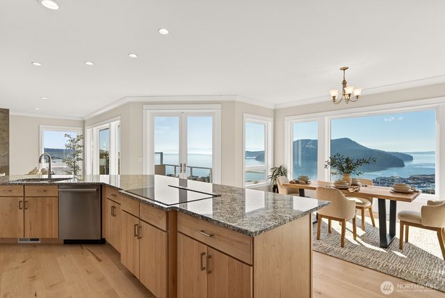 2402 Highland Drive, Anacortes, WA 98221