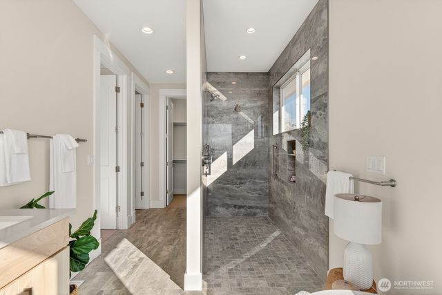 2402 Highland Drive, Anacortes, WA 98221