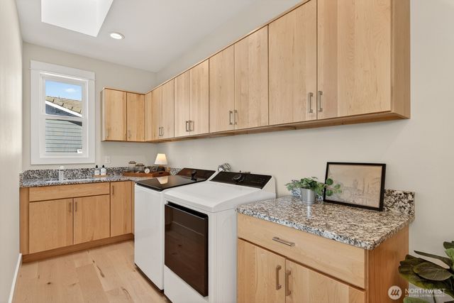 2402 Highland Drive, Anacortes, WA 98221