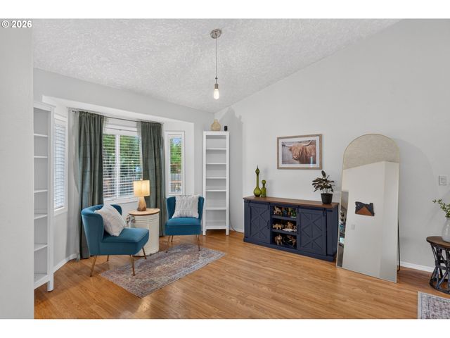 2343 Se WILLIAMS Dr, Gresham, OR 97080