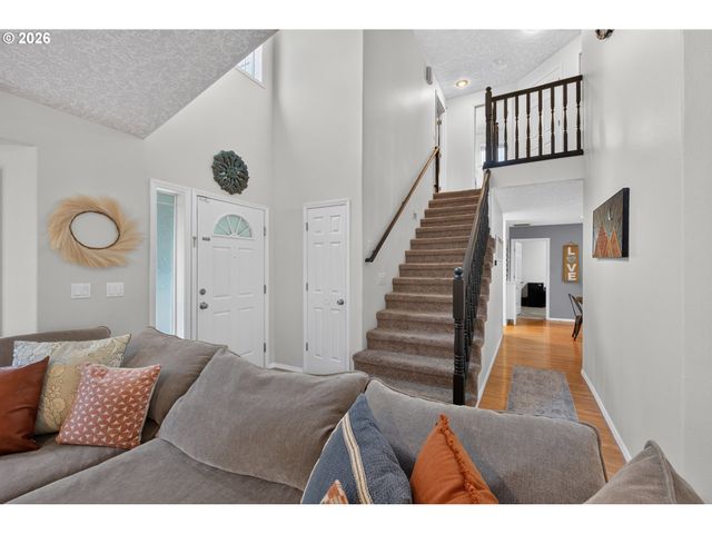 2343 Se WILLIAMS Dr, Gresham, OR 97080