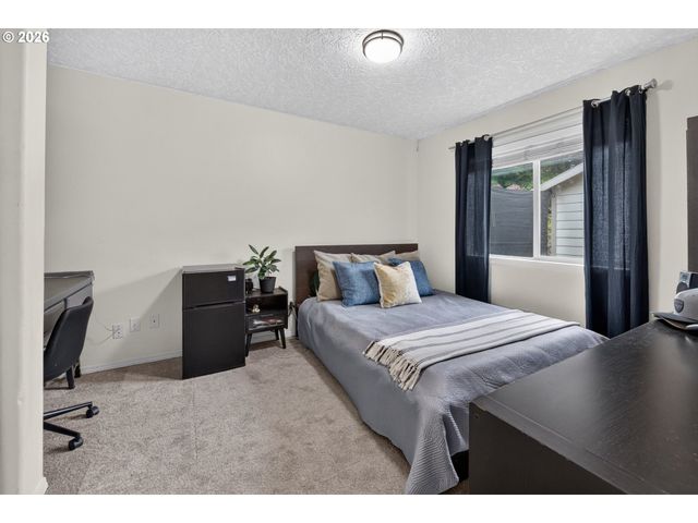 2343 Se WILLIAMS Dr, Gresham, OR 97080