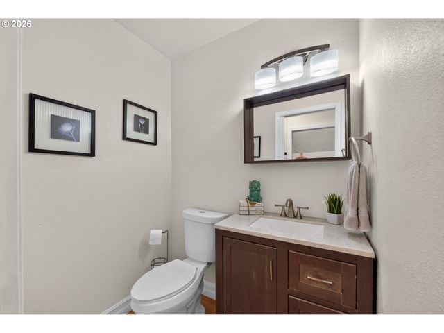 2343 Se WILLIAMS Dr, Gresham, OR 97080