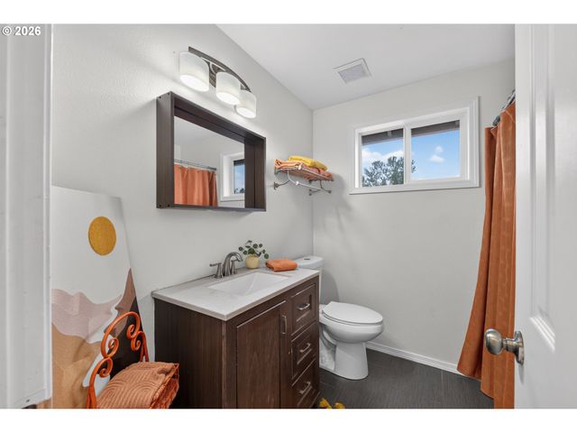 2343 Se WILLIAMS Dr, Gresham, OR 97080