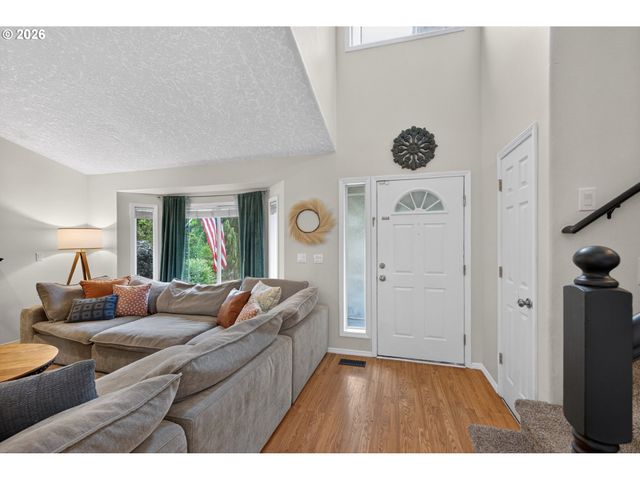 2343 Se WILLIAMS Dr, Gresham, OR 97080