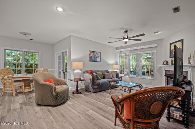 109 E Sanderling Circle, Hampstead, NC 28443