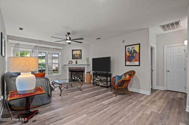 109 E Sanderling Circle, Hampstead, NC 28443