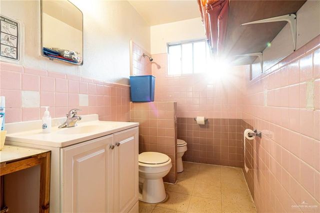 2605 S Cesar Chavez Road S, Edinburg, TX 78542