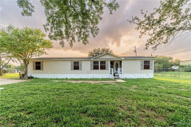 2605 S Cesar Chavez Road S, Edinburg, TX 78542