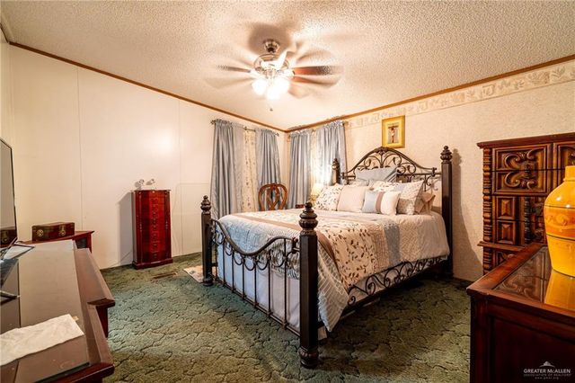 2605 S Cesar Chavez Road S, Edinburg, TX 78542