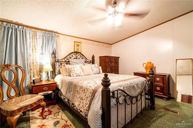 2605 S Cesar Chavez Road S, Edinburg, TX 78542