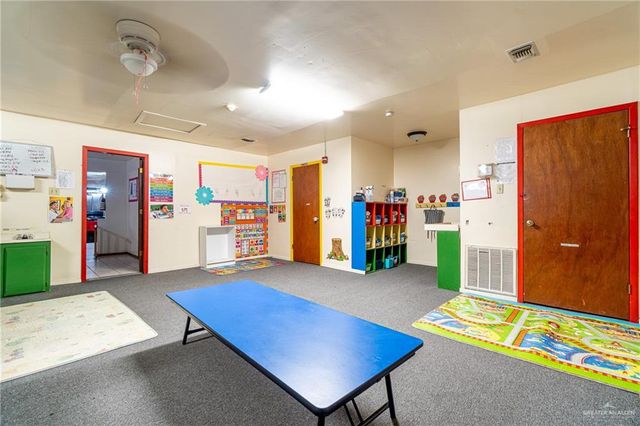 2605 S Cesar Chavez Road S, Edinburg, TX 78542