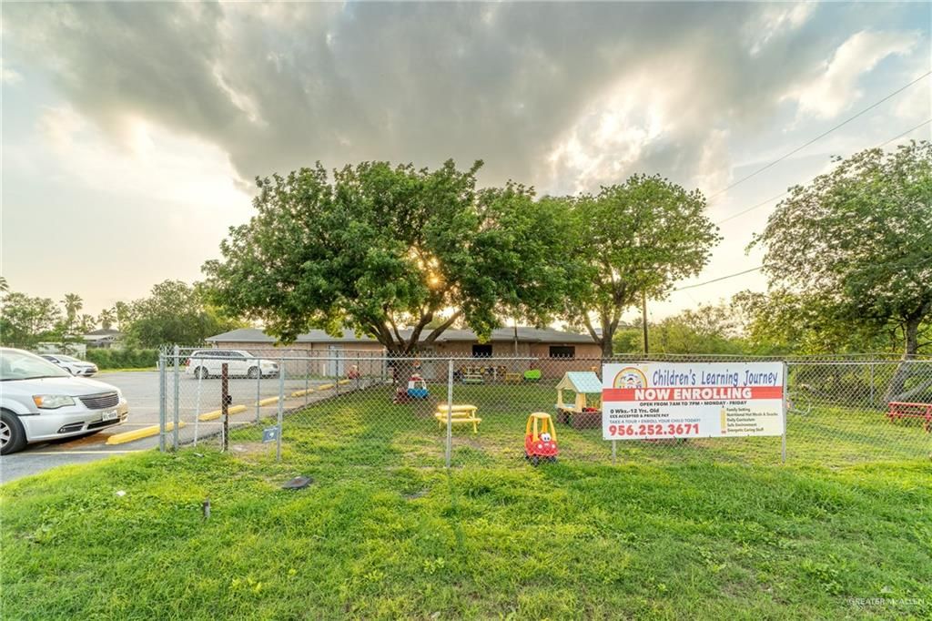 2605 S Cesar Chavez Road S, Edinburg, TX 78542