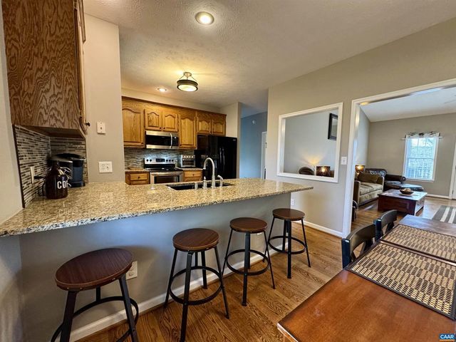 18 FOREST VIEW LN, Fishersville, VA 22939